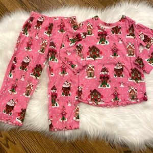 NWOT Christmas Gingerbread House Pajama Set! 2T
